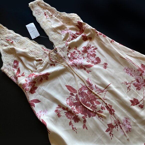 Abercrombie & Fitch *NWT Floral Lace Maxi Dress Cream Red Slip Dress Size S - Picture 8 of 12